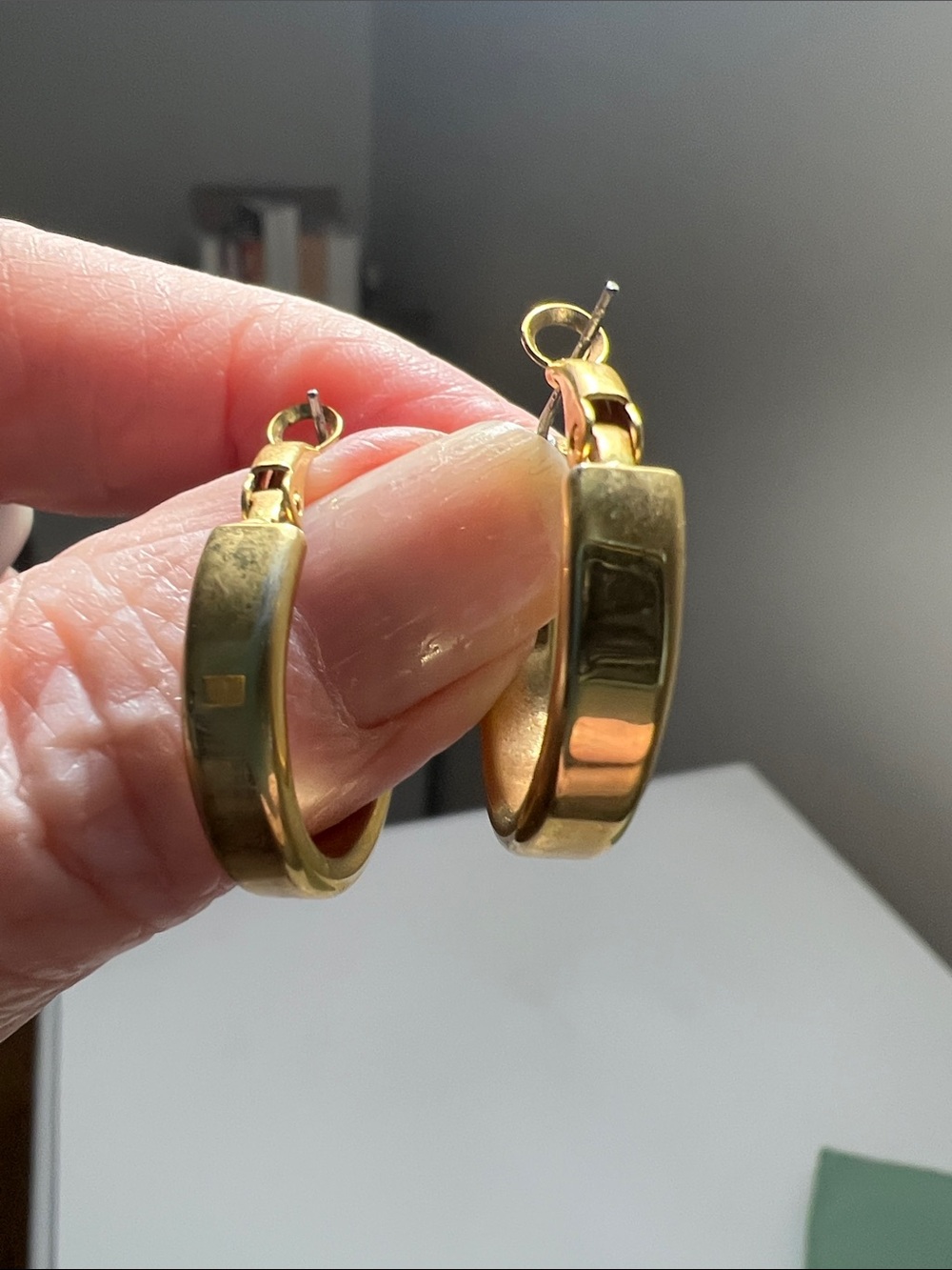 Timeless Golden Hoop Earrings - Classic Small Hoops - Vintage - Picture 10 of 12